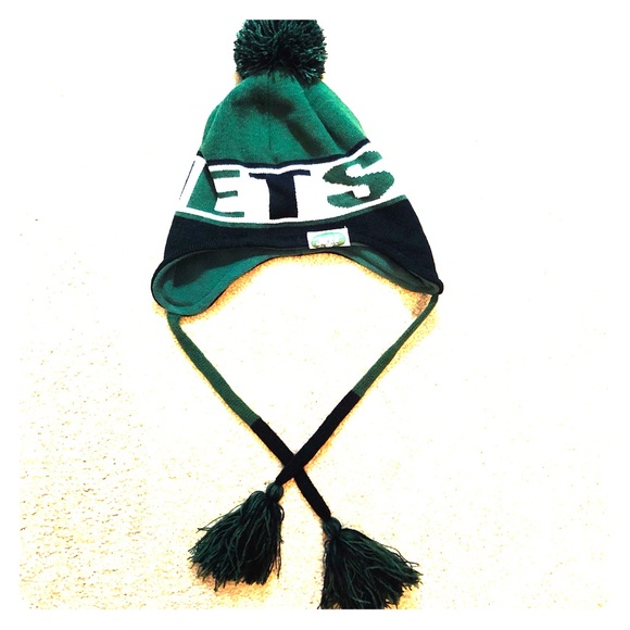 Jets Winter Hat with Flaps & PomPom- Adorable! - Picture 1 of 3